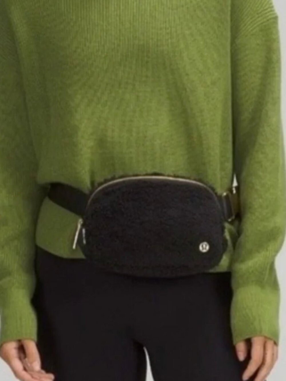 Lululemon Athletica Everywhere Crossbody Bag Black Sherpa - Picture 7 of 7